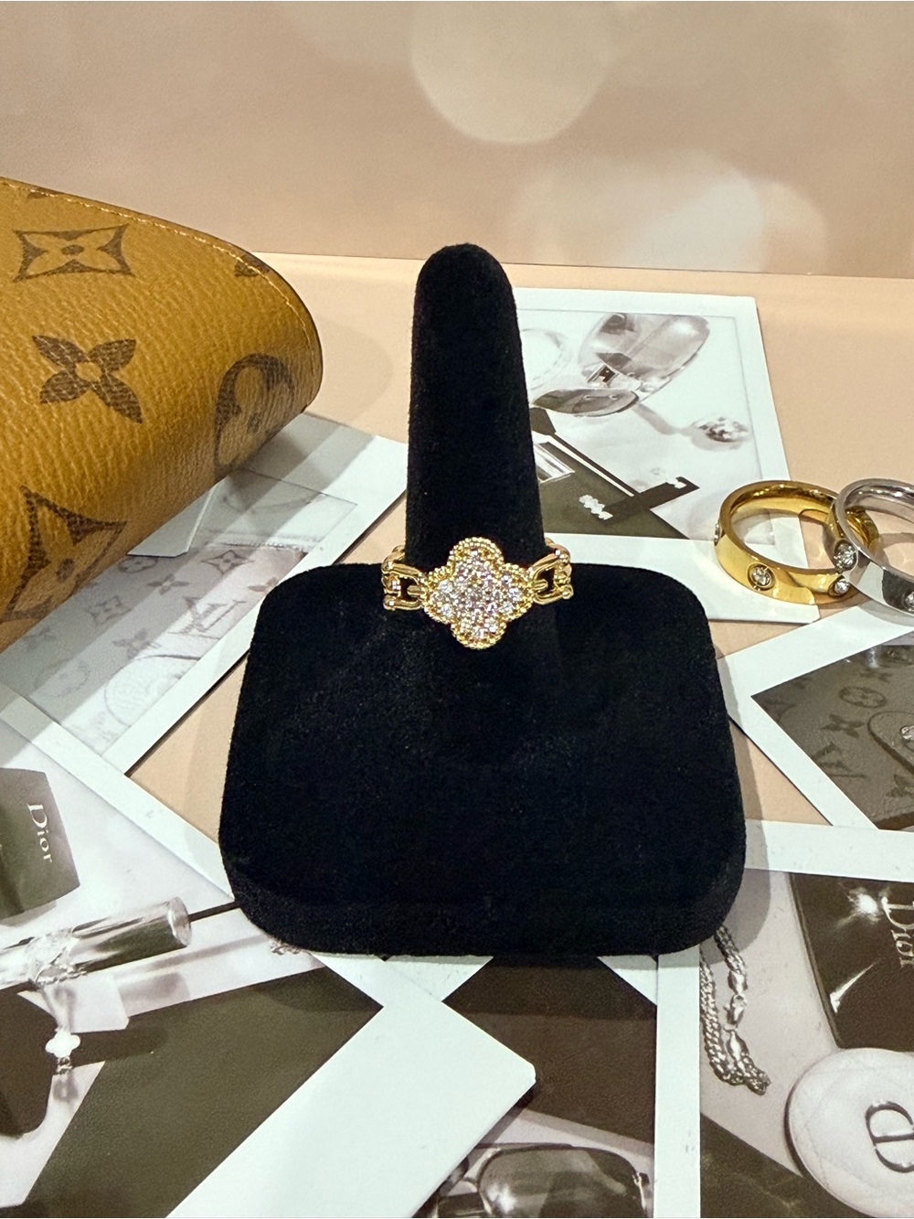 🤍 New Two-Tone Gold and Silver Clover Bracelet and Ring Set💎 - Picture 3 of 5